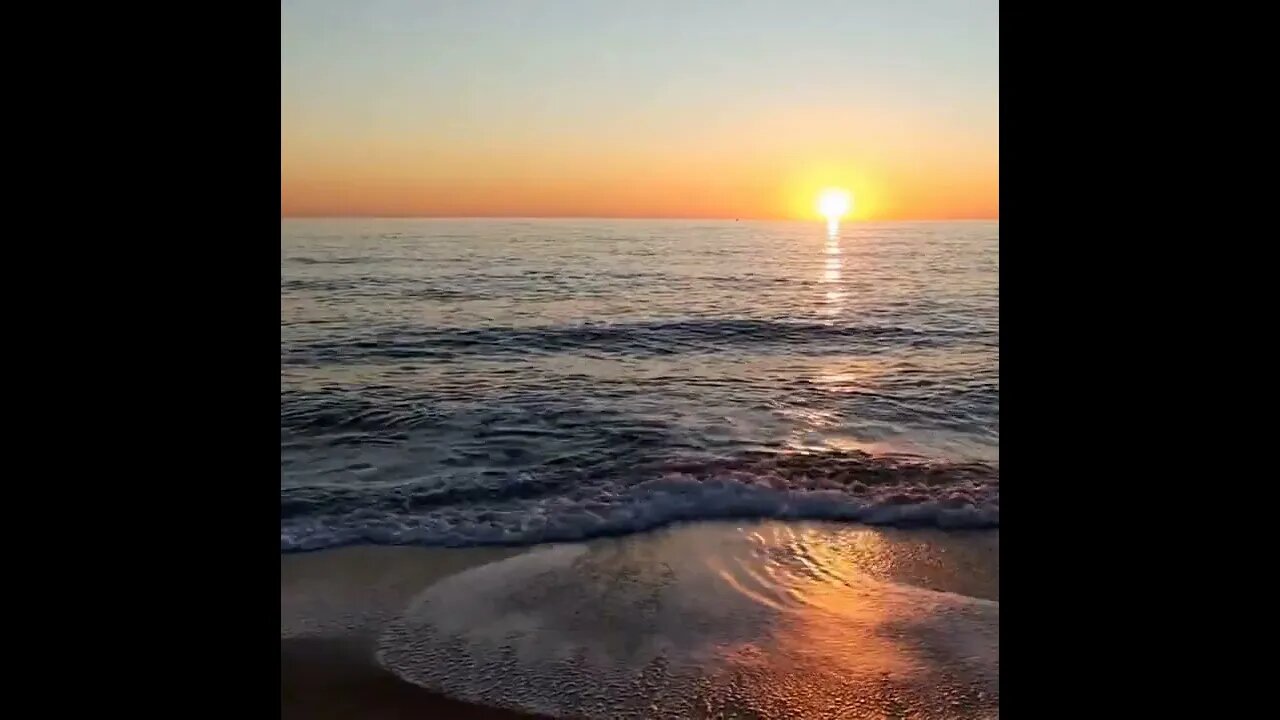 30 Second Short | Strong Waves | Committed Mind Meditation Music#shorts #3 @Meditation Channel