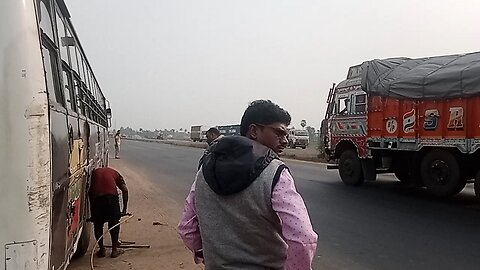 bus inthe highway