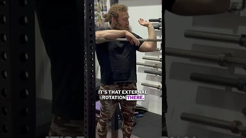 How to use straps when front squatting for bad wrist:shoulder mobility