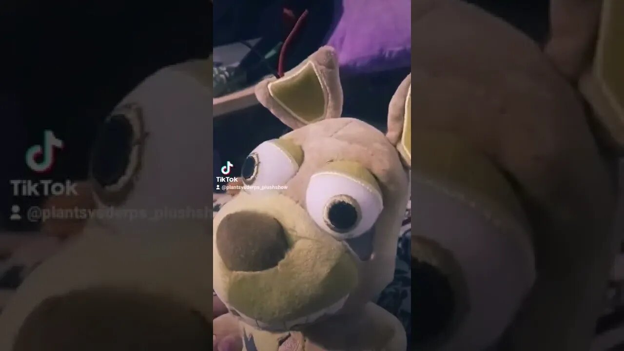 Bonnie have a fat pimple #fnaf #sml #fnafplush #jeffy #plush #puppet #fnafsecuritybreach #bonnie