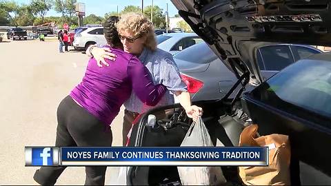 Clearwater family hands out 89 Thanksgiving dinners