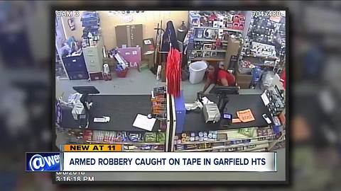 Armed robbery in Garfield Heights caught on tape