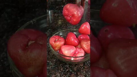 red rose Apple 🍏🍎|trying to eat Rose 🌹 Apple