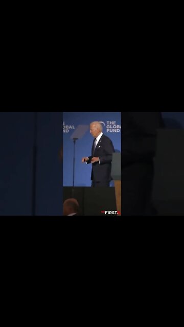 Joe Gets Lost Onstage