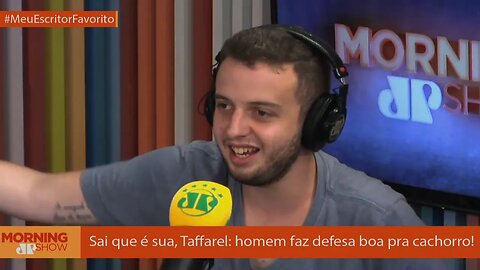 Herói! Homem "defende" cão que caiu do 9° andar
