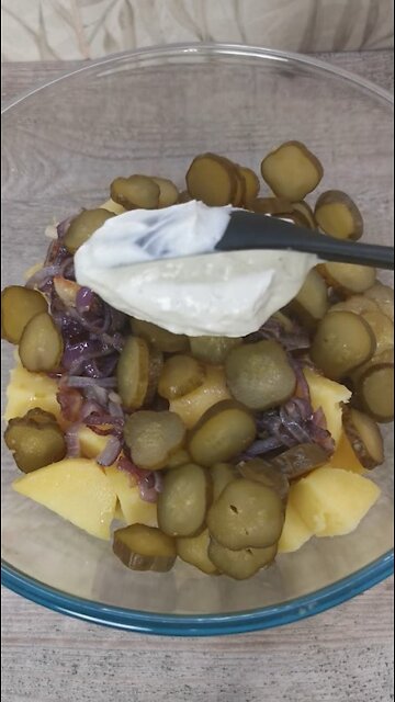 The most delicious German salad! Simple and delicious!