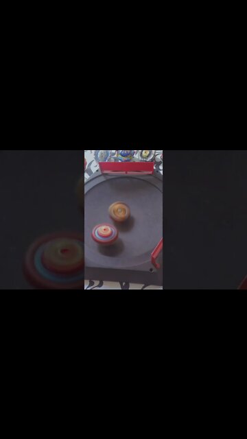 batalha de beyblade fafnir vs spriggan (lançando esse bey com a mão 😎🔥)