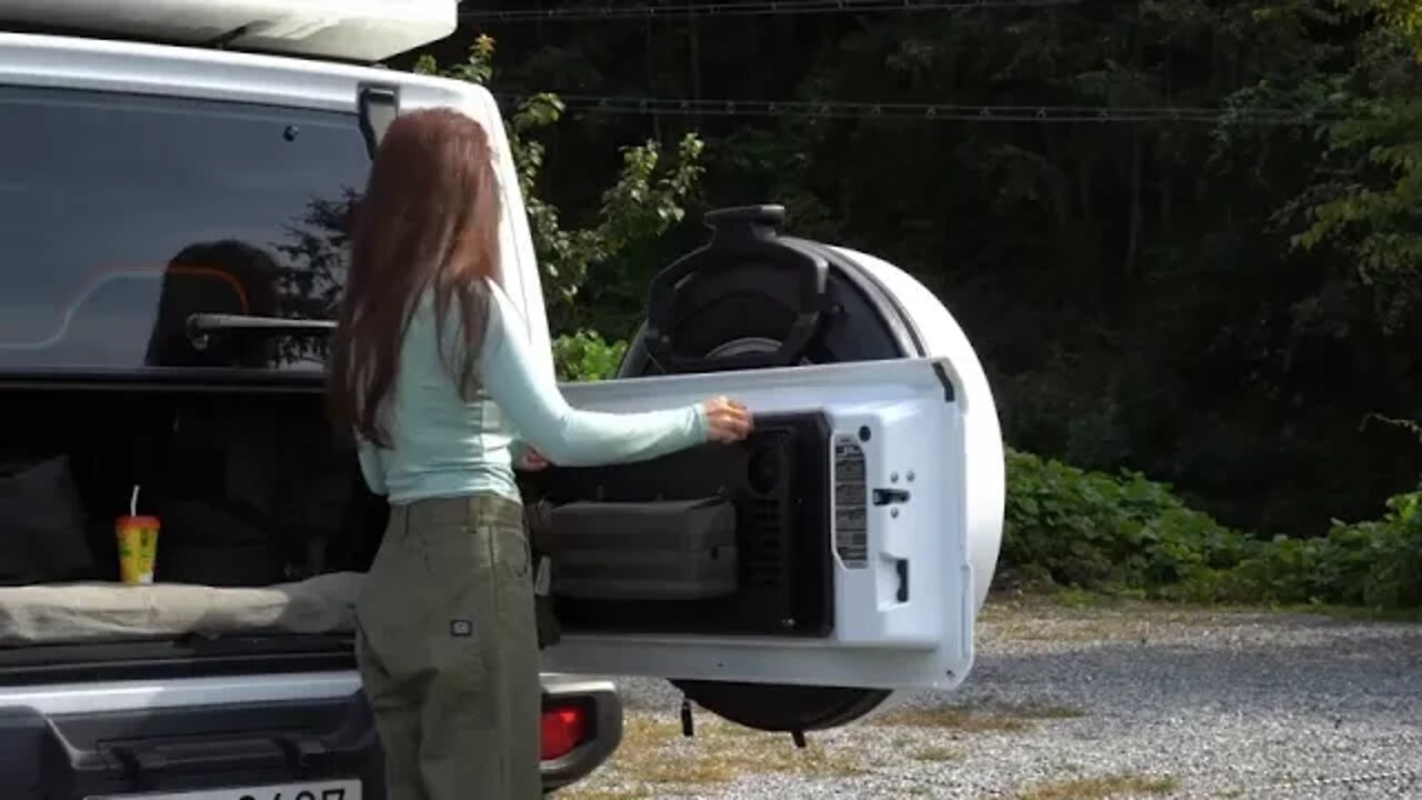 Single ! car ! camping ! jeep ! suv ! car ! tent ! shelter ! nature's best relaxation ASM