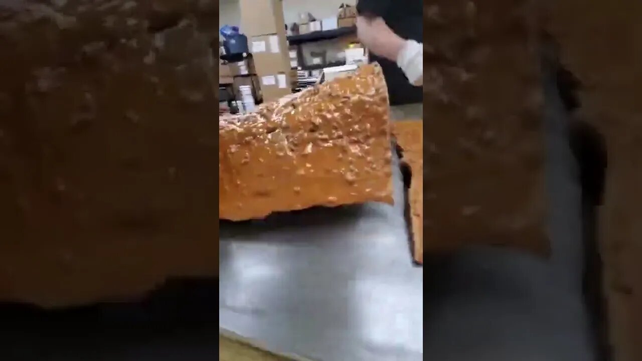 Making peanut / SATISFYING