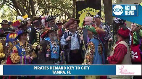 Gasparilla pirates demand key to city from Mayor Buckhorn