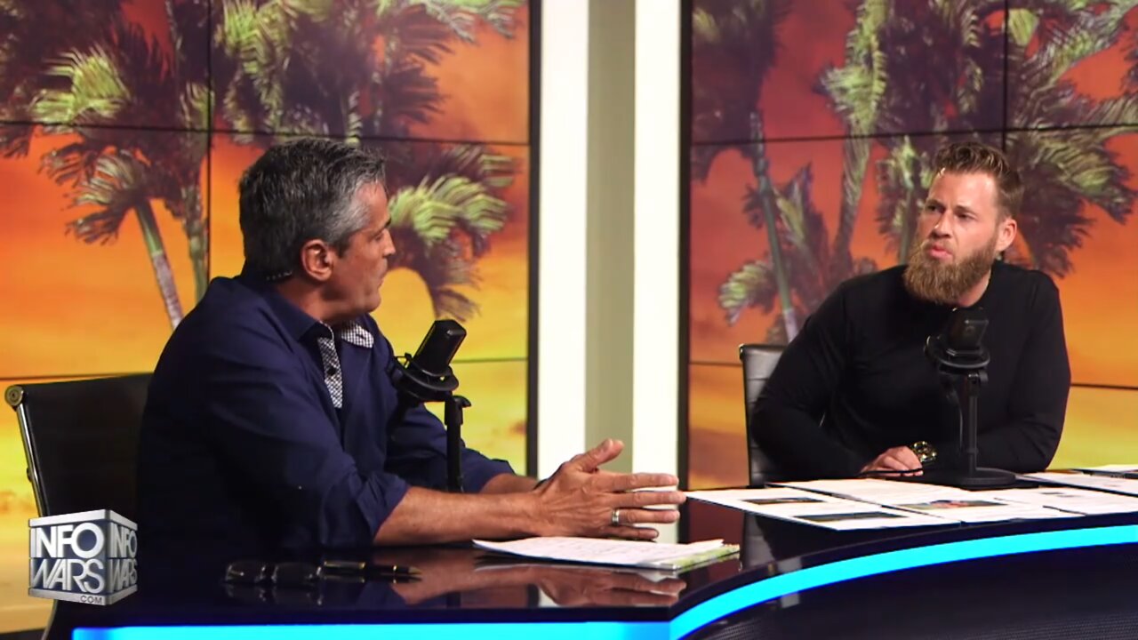 WAR ROOM (Full Show) Friday - 7/15/22