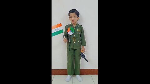 Indian national anthem by 3 yr old girl,.. impressive