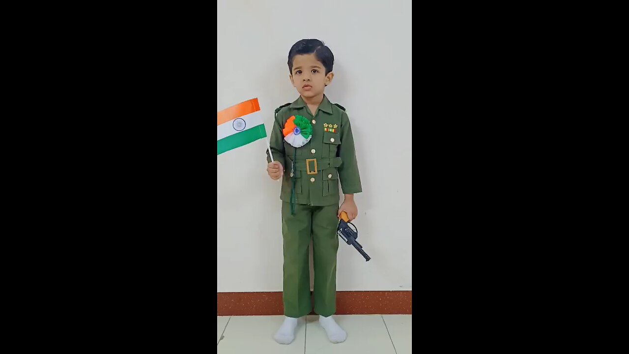 Indian national anthem by 3 yr old girl,.. impressive
