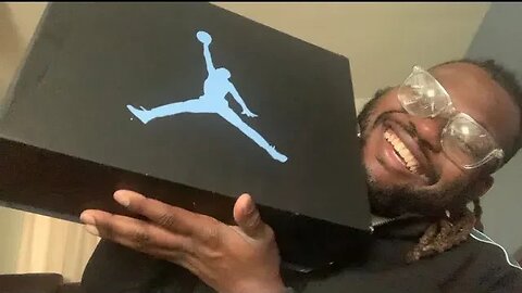 I GOT ANOTHER SPECIAL UNBOXING OF A RARE RETRO SNEAKER… 🤫🤫🤫