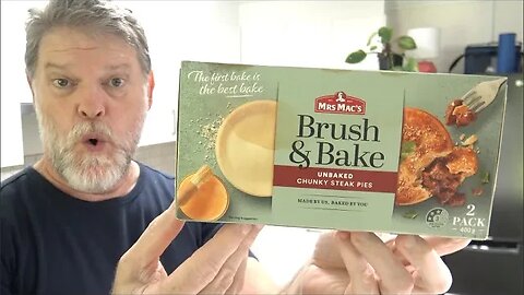Mrs Mac's Brush n Bake Meat Pie Review!