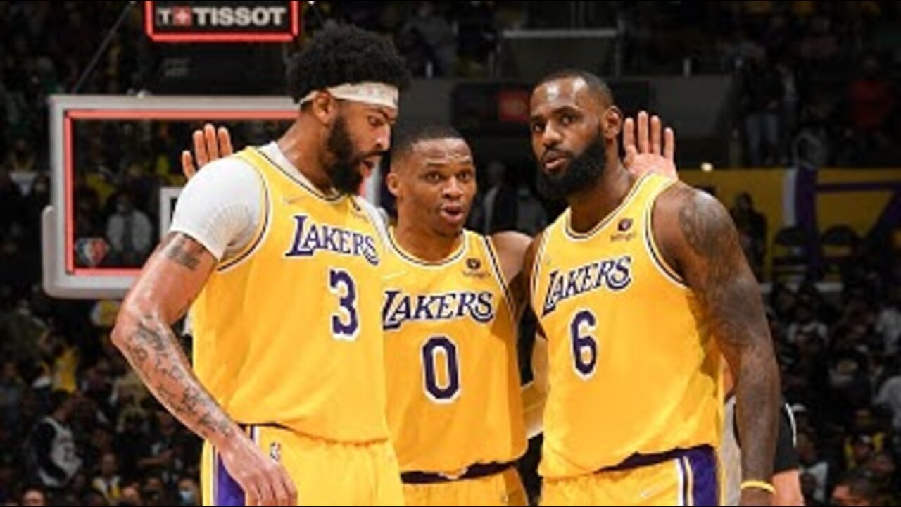 Grading Every Lakers Player's Performance in the 2021-2022 NBA Season