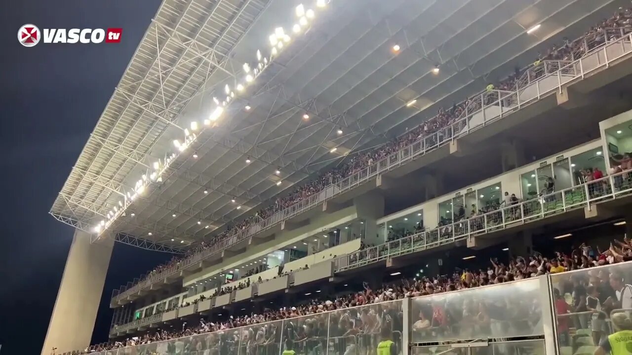 Torcida do Vasco dando show no Independência (MG) - América MG 0x1 VASCO