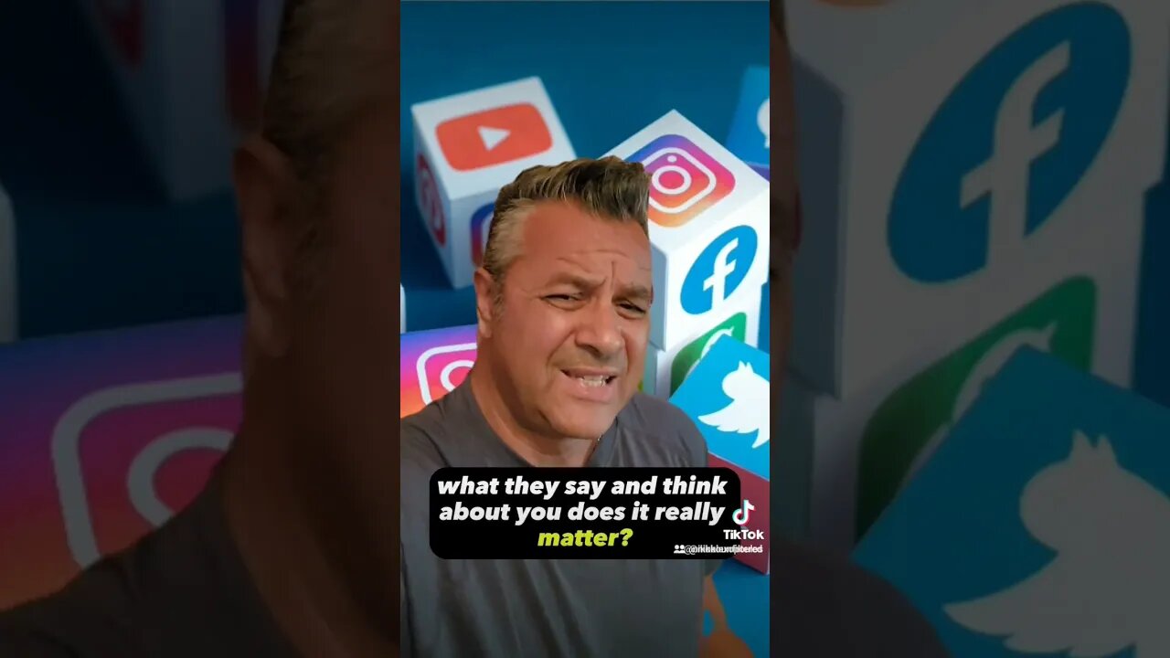 💥#socialmedia can be the best or the worst thing EVER🤪#mindset #Facebook #Instagram #tiktok #youtube