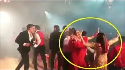 Aishwarya Rai dragged Deepika to dance ❤️ #aishwaryaraibachchan #deepikapadukone #shorts