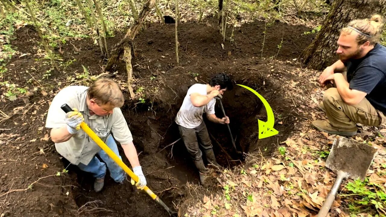 Epic Discovery Found in giant hole! Police, Snakes and Treasure hunting!