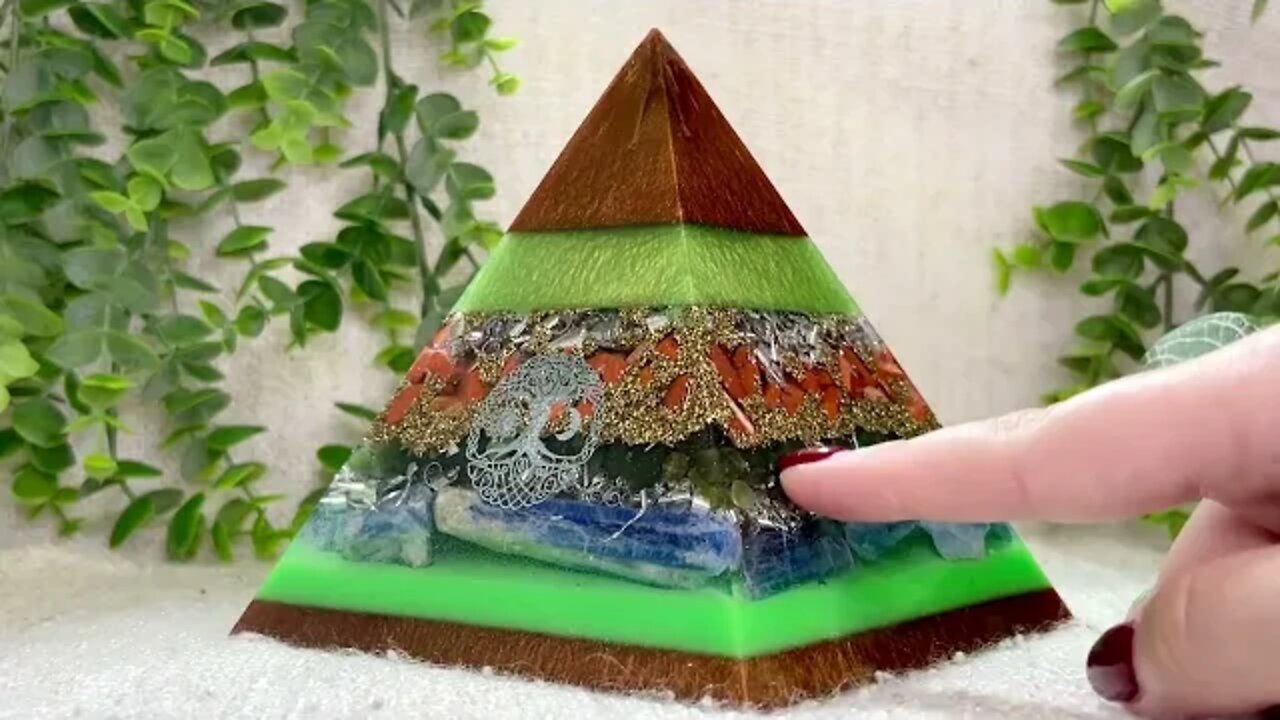 Ascension Orgonites Pyramid - Astrology Series - VIRGO