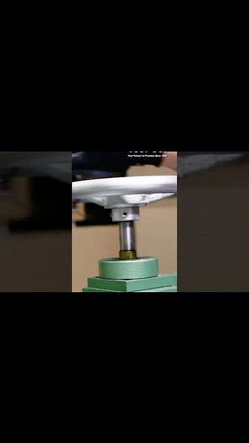 Amazing machine that cuts circular disks