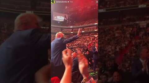 Trump Gets a Standing Ovation at the UFC #shorts