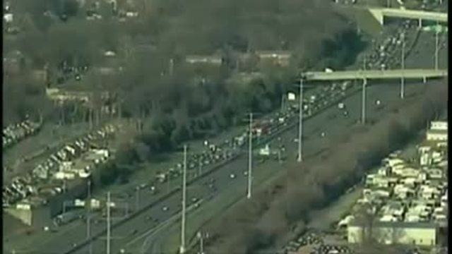 Traffic alert: I-480 westbound at State Road closed due to hazmat spill