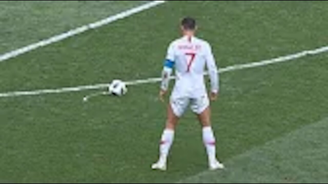 9 Times Cristiano Ronaldo Impressed The World