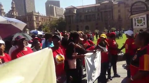 SOUTH AFRICA - Pretoria - Dis-Chem March to CCMA (Video) (d6r)