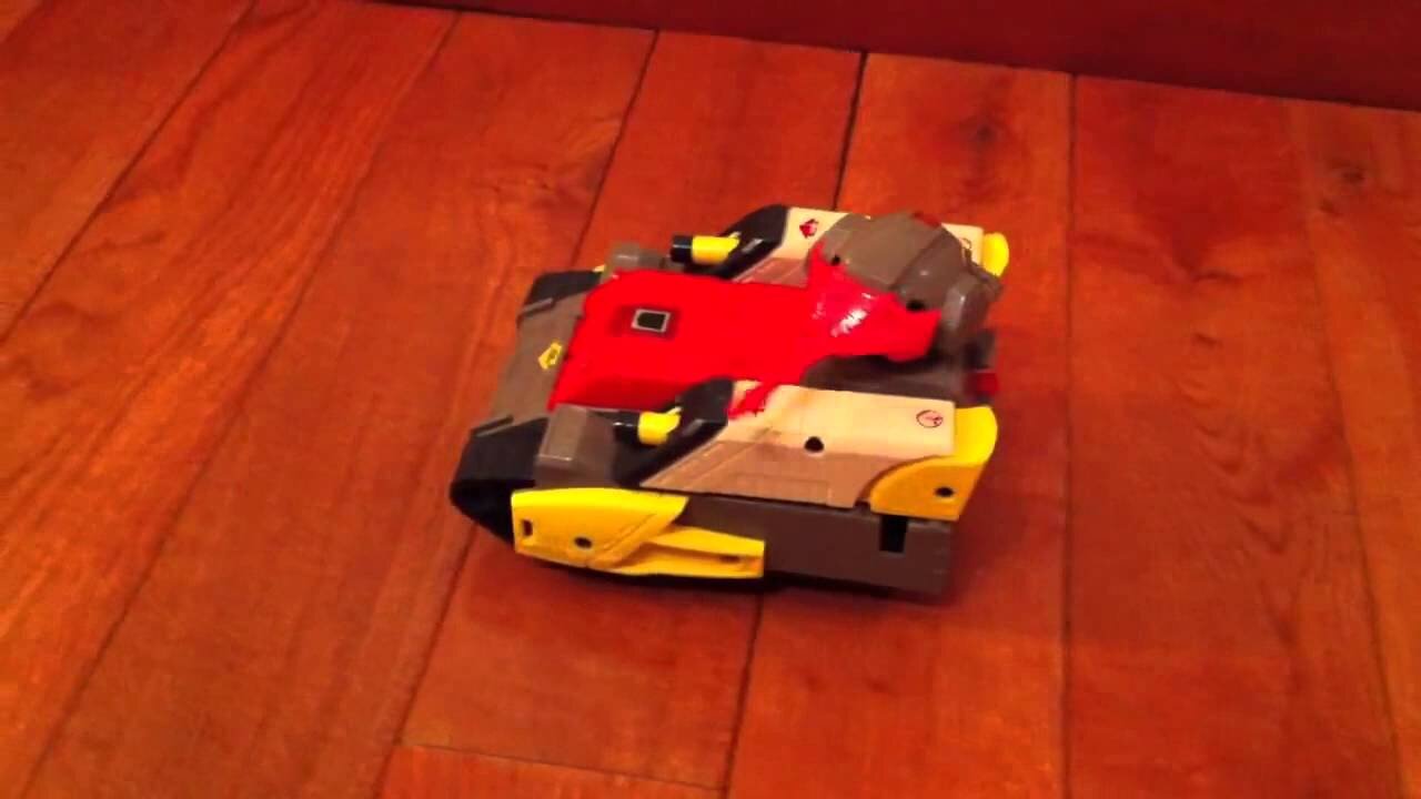 Transformers Autobot Omega Supreme toy tank portion