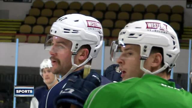 Milwaukee Admiral trades in his skates for Christmas