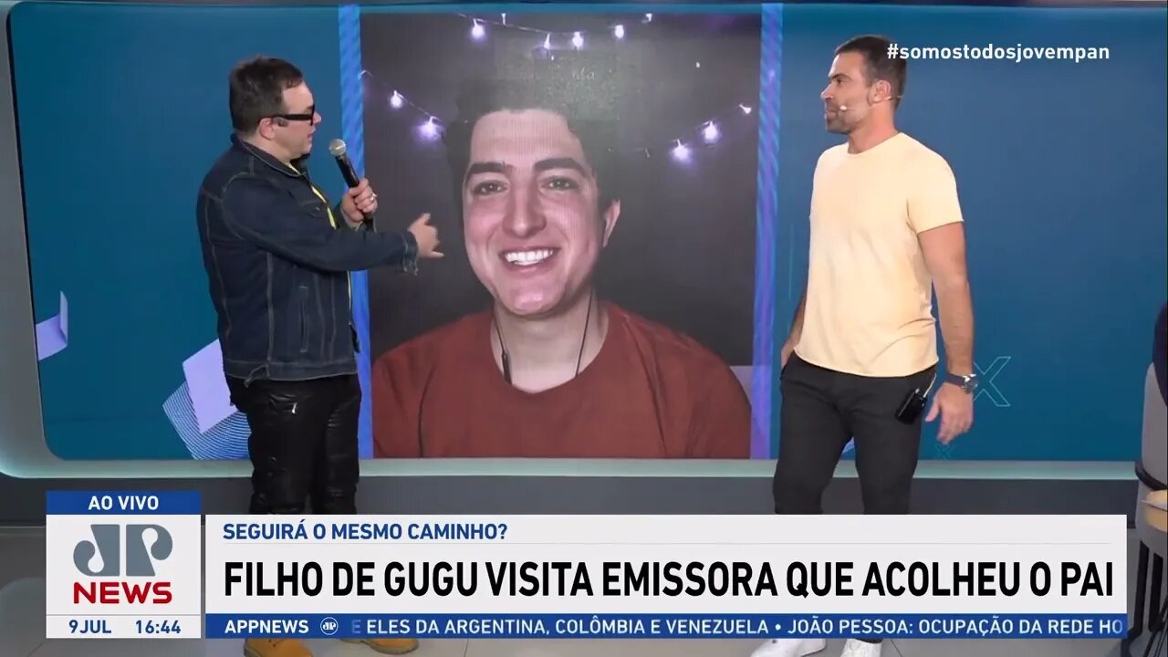 Filho de GUGU visita SBT para receber prêmio em EMISSORA que acolheu pai | TÁ NA RODA