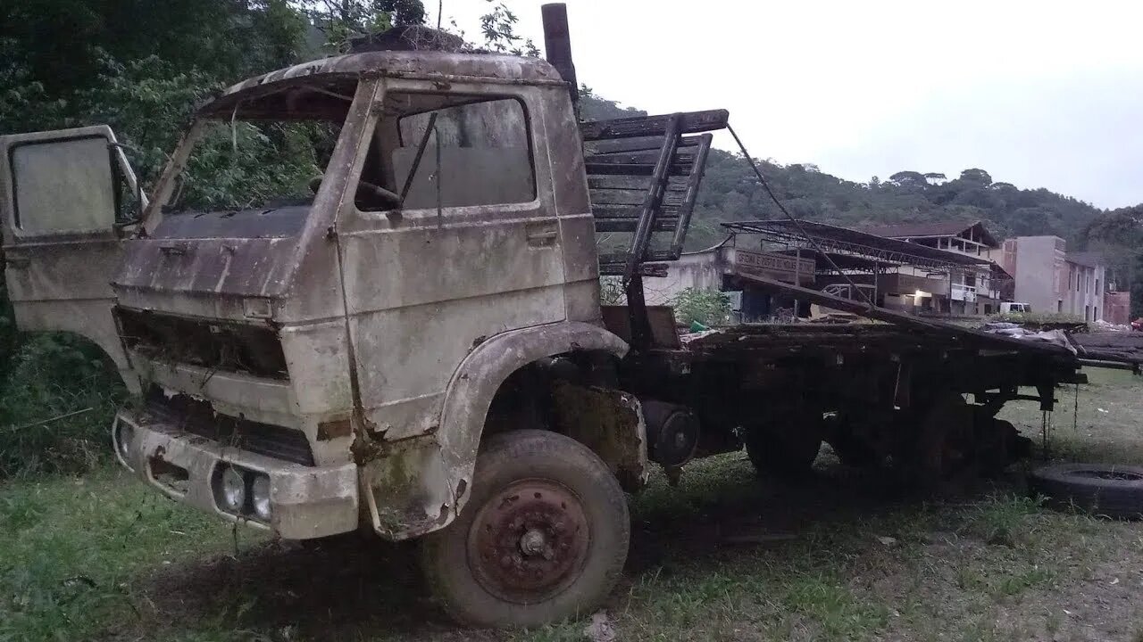 Caminhões Abandonados Parte 143