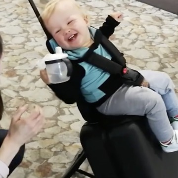 This Stroller Suitcase Makes Traveling With Babies and Toddlers a Breeze