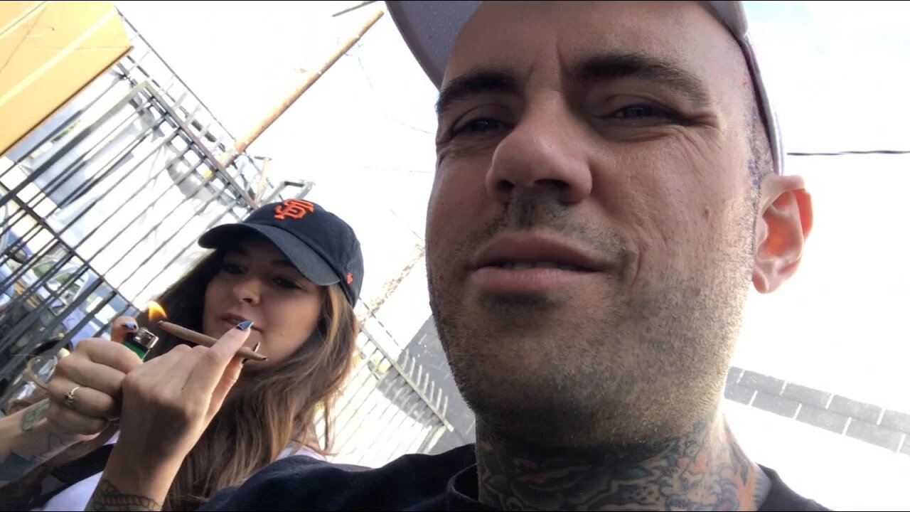 SHE SMOKED ME OUT BECAUSE I'M SPECIAL