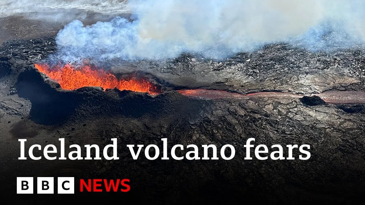 Iceland volcano: Thousands evacuated over eruption fears - BBC News