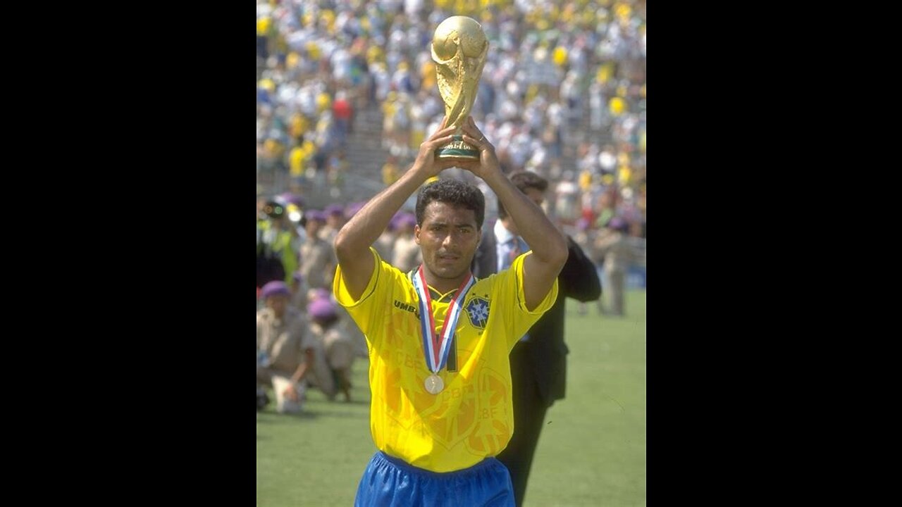 ROMARIO 56 years old playing football ⚽💯💪❤️