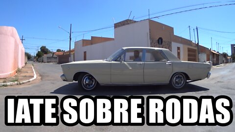 A GALAXIE 500 IN THE STREET OF MY HOUSE