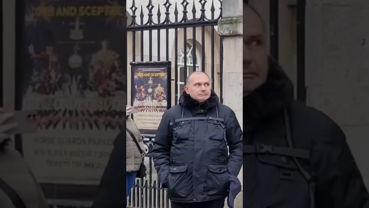 His face standing next to the horse #horseguardsparade
