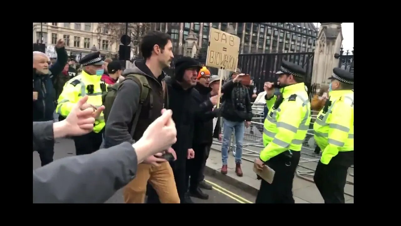 Anti Vaccine Protests In London. 18/December/2021