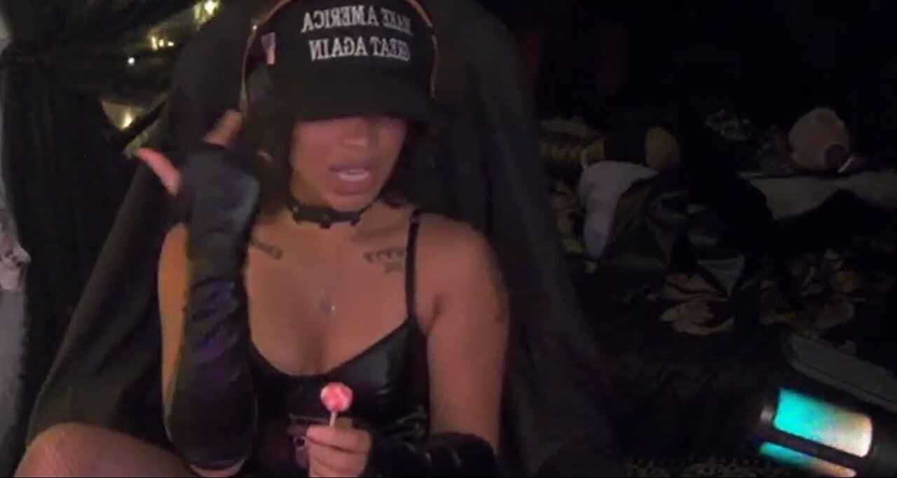 IP2 Stories - Xena Going Thot Mode Sucks on Lollipop And Does Witch Craft