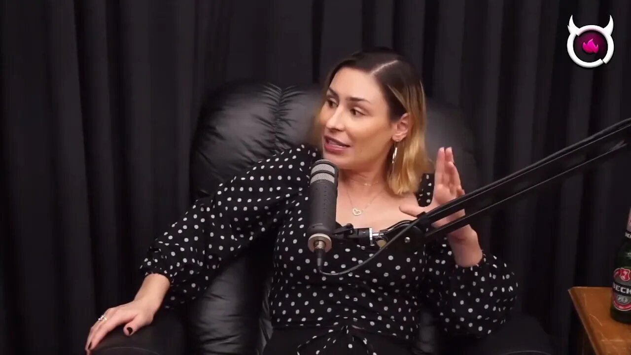 A FALSA REALIDADE DOS FILMES ADULTOS Cortes do Prosa Guiada