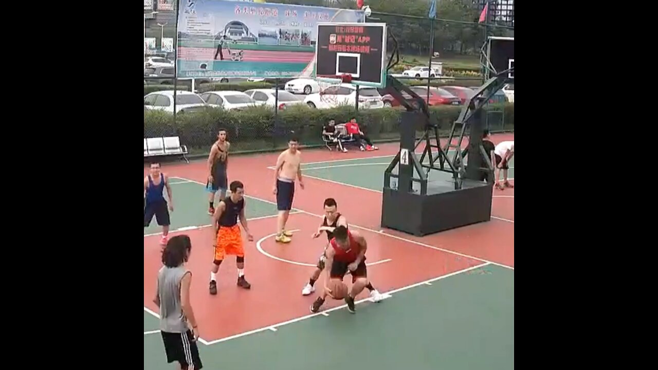 Good Passes in Street Basketball