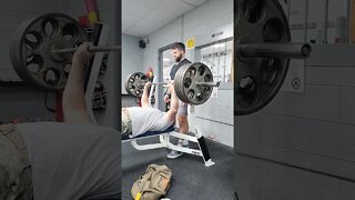 405lbs Raw bench, Crazy 🤪 old man, 61 years old