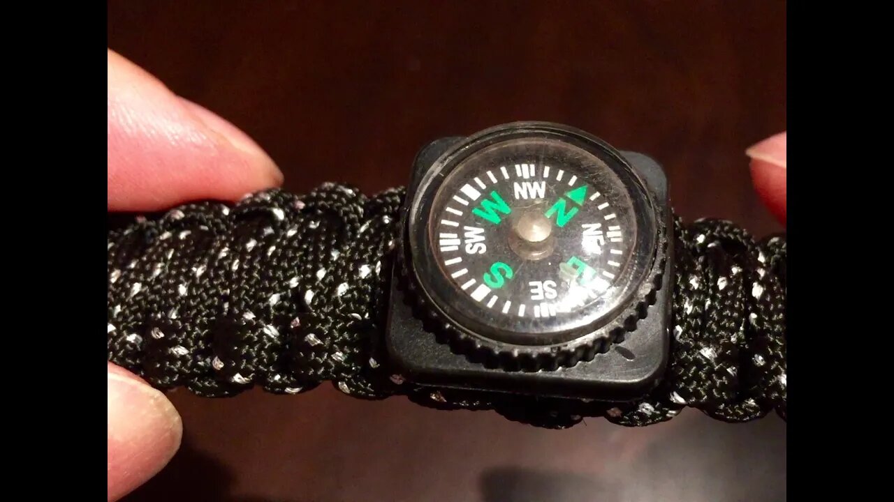 Paracord Survival Bracelet 550lb Milspec with Compass, Fire Starter Scraper, and