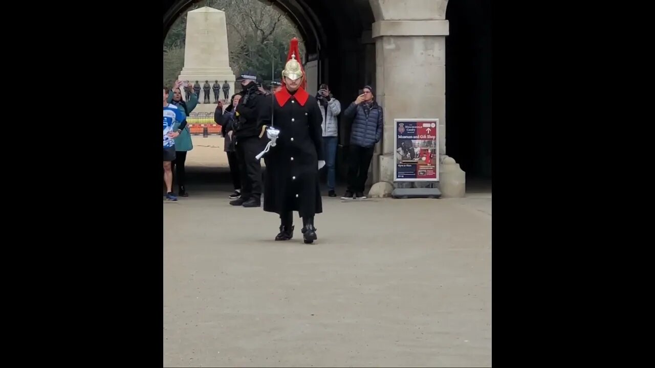 The chang over #horseguardsparade