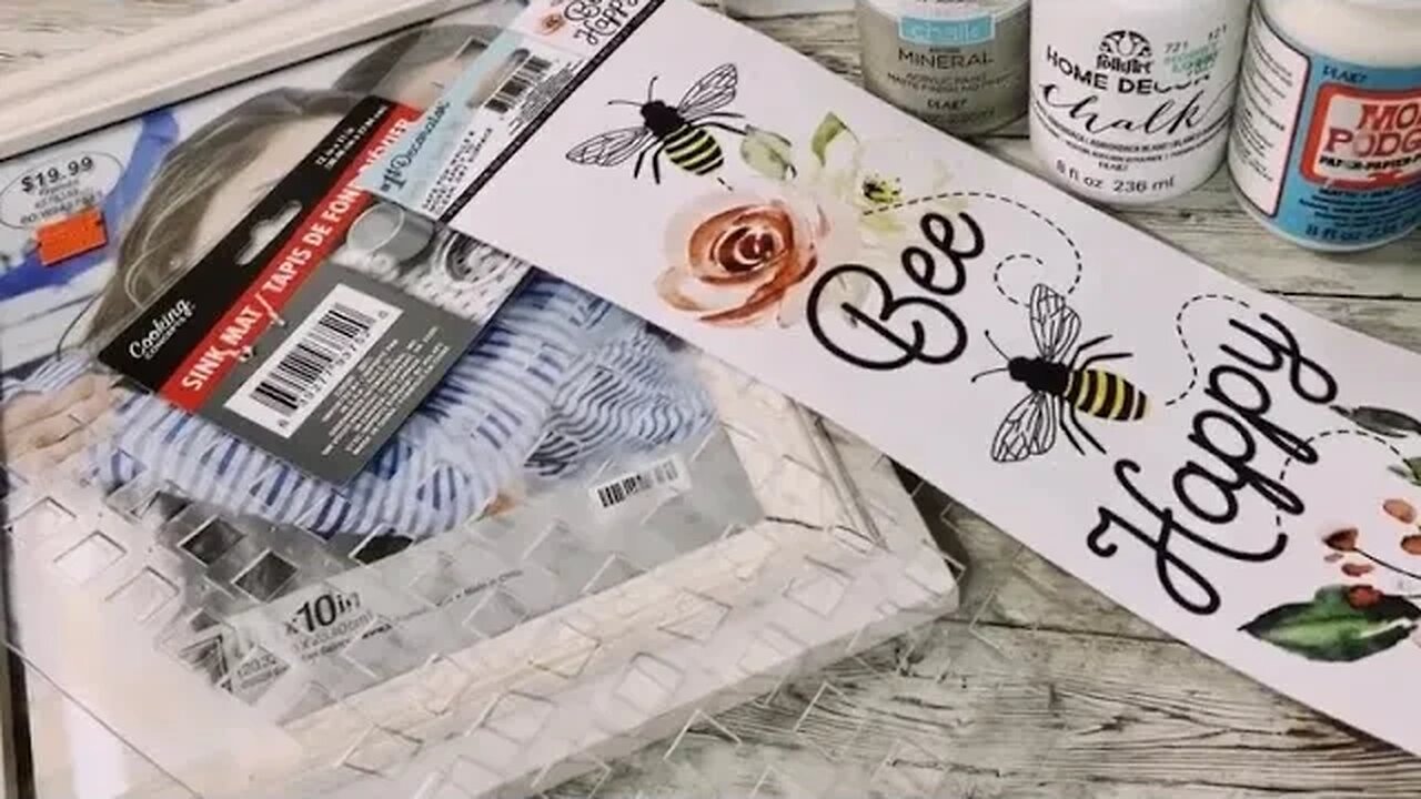 Bee Decor DIY || Using a Dollar Tree Sink Mat || Just 1 EASY Craft