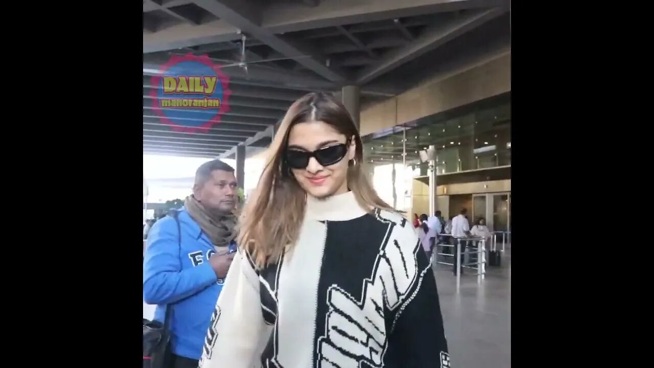 Saiee Manjrekar Returns Mumbai Spotted At Airport