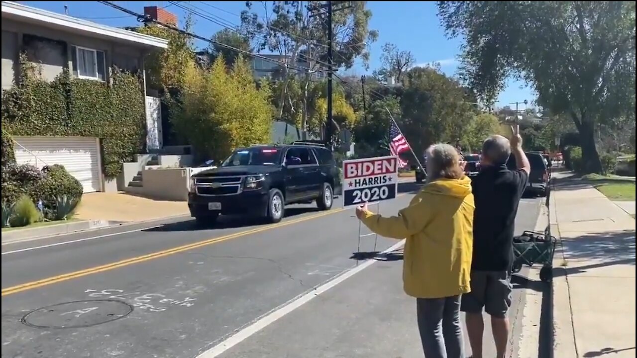 HUGE Crowd ... Of 2 PEOPLE Greet Kamala At Her House